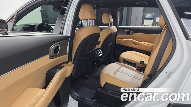 Kia Sorento (IV) Gasoline 2.5T 2WD Prestige 2023 — фото 26