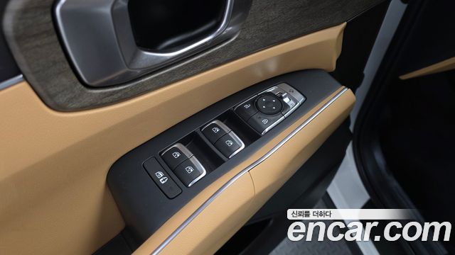 Kia Sorento (IV) Gasoline 2.5T 2WD Prestige 2023 — фото 27