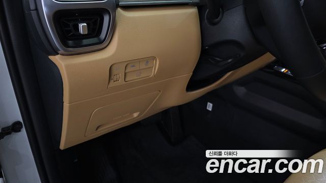 Kia Sorento (IV) Gasoline 2.5T 2WD Prestige 2023 — фото 28
