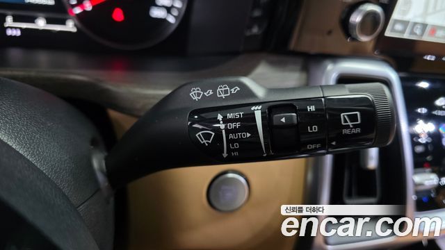 Kia Sorento (IV) Gasoline 2.5T 2WD Prestige 2023 — фото 30