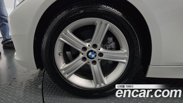 BMW 3 Series (F30) 320d 2015 — фото 5