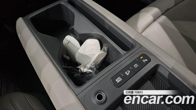 Kia EV9 Long Range 4WD Air 2024 — фото 29