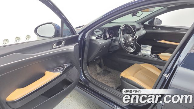 Kia K5 Hybrid (III) Prestige 2020 — фото 10
