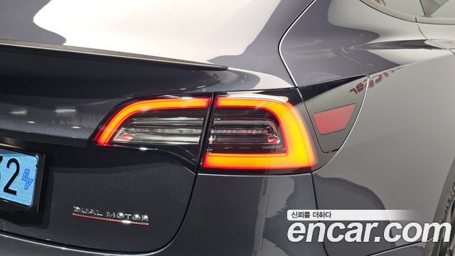 Tesla Model 3 Performance AWD 2021 — фото 23