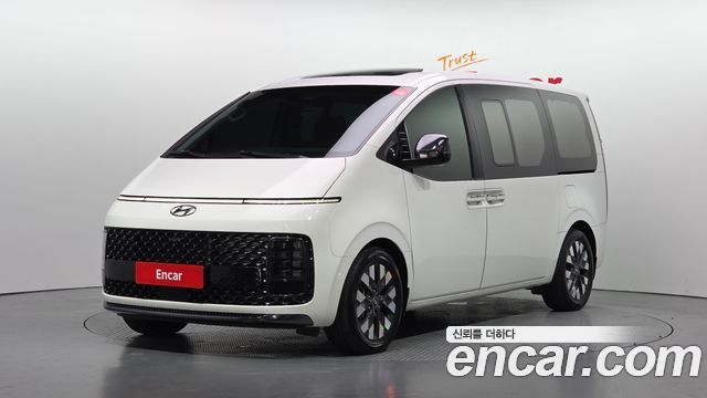 Hyundai Staria 4WD Lounge 9-Seater Inspiration