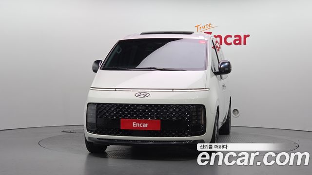 Hyundai Staria 4WD Lounge 9-Seater Inspiration 2024 — фото 3
