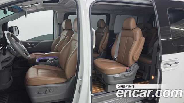 Hyundai Staria 4WD Lounge 9-Seater Inspiration 2024 — фото 12