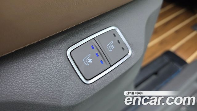 Hyundai Staria 4WD Lounge 9-Seater Inspiration 2024 — фото 20