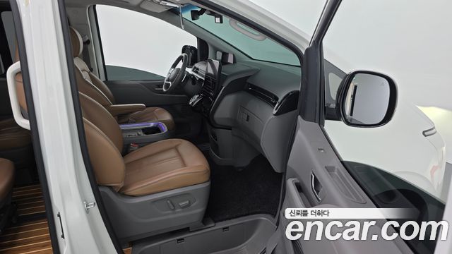 Hyundai Staria 4WD Lounge 9-Seater Inspiration 2024 — фото 26