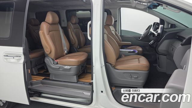 Hyundai Staria 4WD Lounge 9-Seater Inspiration 2024 — фото 30