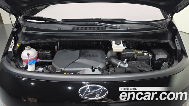 Hyundai Staria Tourer 9-Seater Modern 2023 — фото 6