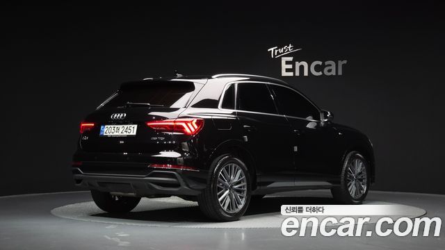 Audi Q3 (F3) 35 TDI Premium 2023 — фото 2