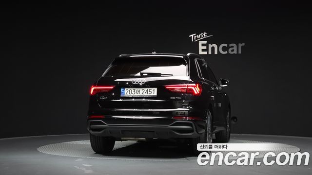 Audi Q3 (F3) 35 TDI Premium 2023 — фото 4