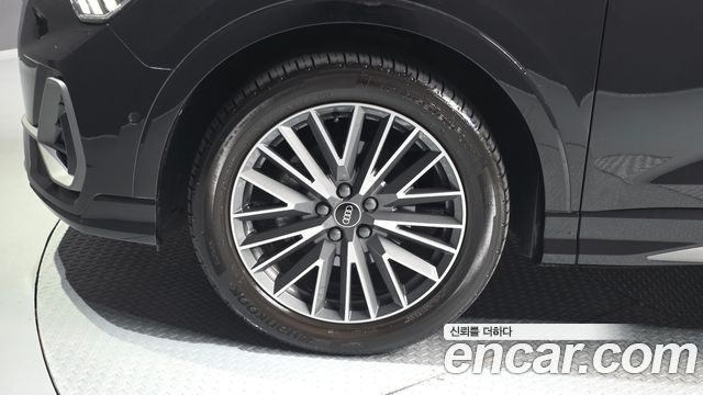 Audi Q3 (F3) 35 TDI Premium 2023 — фото 5