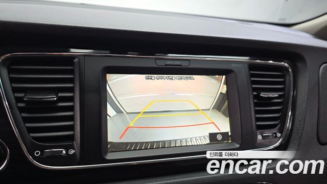 Kia Carnival 9-Seater Prstige 2020 — фото 21