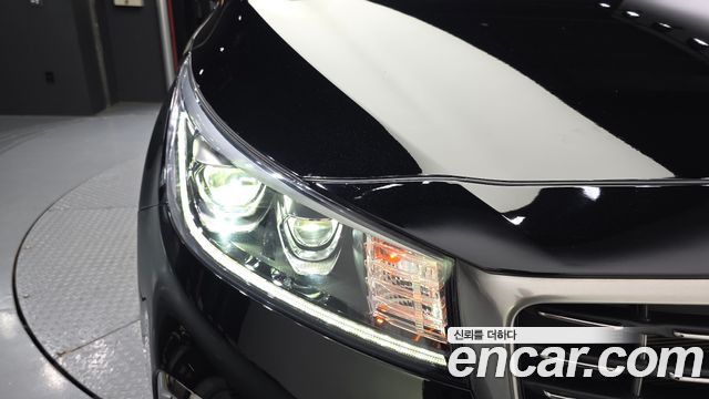Kia Carnival 9-Seater Prstige 2020 — фото 28
