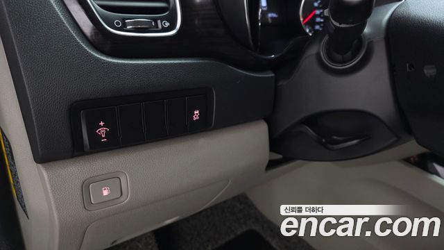 Kia Carnival 9-Seater Prstige 2020 — фото 34