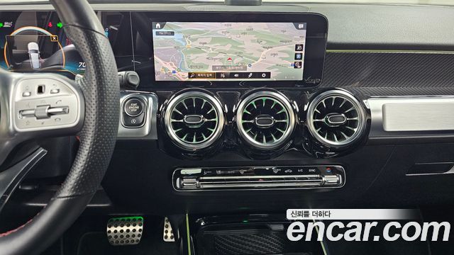 Mercedes-Benz GLB-Class (X247) AMG GLB35 4MATIC 2021 — фото 12