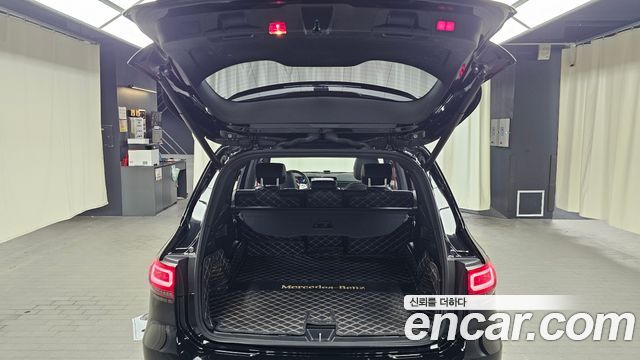 Mercedes-Benz GLB-Class (X247) AMG GLB35 4MATIC 2021 — фото 16