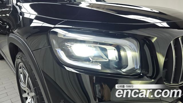 Mercedes-Benz GLB-Class (X247) AMG GLB35 4MATIC 2021 — фото 22