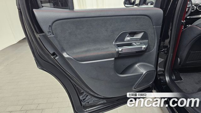 Mercedes-Benz GLB-Class (X247) AMG GLB35 4MATIC 2021 — фото 25