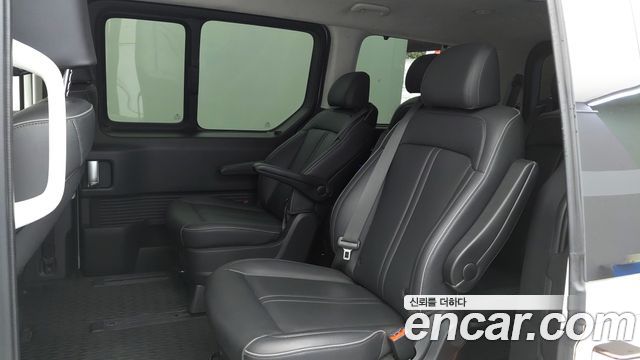 Hyundai Staria Lounge 9-Seater Prestige 2023 — фото 15