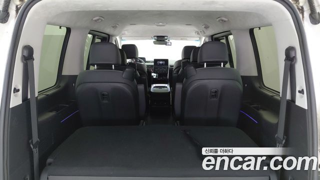 Hyundai Staria Lounge 9-Seater Prestige 2023 — фото 19