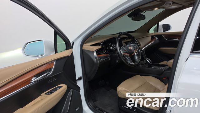 Cadillac XT5 3.6 Platinum 2019 — фото 10