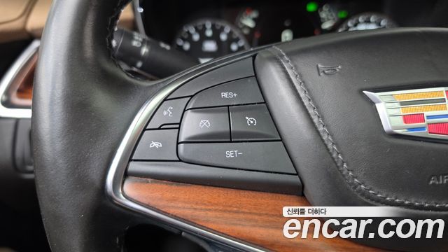 Cadillac XT5 3.6 Platinum 2019 — фото 17