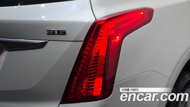 Cadillac XT5 3.6 Platinum 2019 — фото 23
