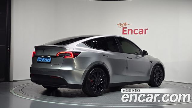 Tesla Model Y Performance AWD 2022 — фото 2