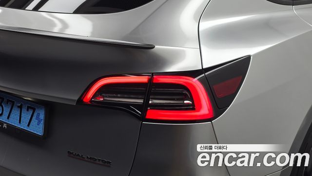 Tesla Model Y Performance AWD 2022 — фото 23