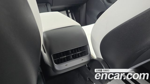 Tesla Model Y Performance AWD 2022 — фото 32
