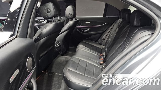 Mercedes-Benz E-Class (W213) E300 Avantgarde 2017 — фото 11