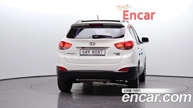 Hyundai Tucson ix Diesel 2WD LX20 Luxury 2012 — фото 4