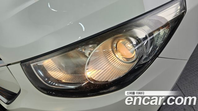 Hyundai Tucson ix Diesel 2WD LX20 Luxury 2012 — фото 22