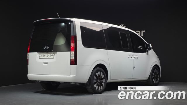 Hyundai Staria Cargo 5-Seater Modern 2022 — фото 2