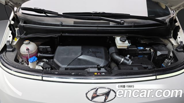 Hyundai Staria Cargo 5-Seater Modern 2022 — фото 6
