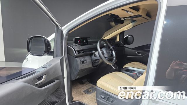Hyundai Staria Cargo 5-Seater Modern 2022 — фото 10