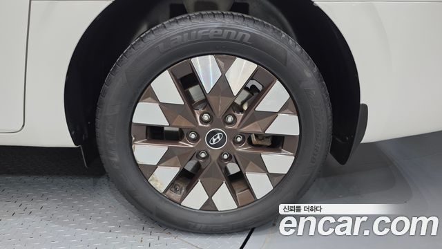 Hyundai Staria Cargo 5-Seater Modern 2022 — фото 21