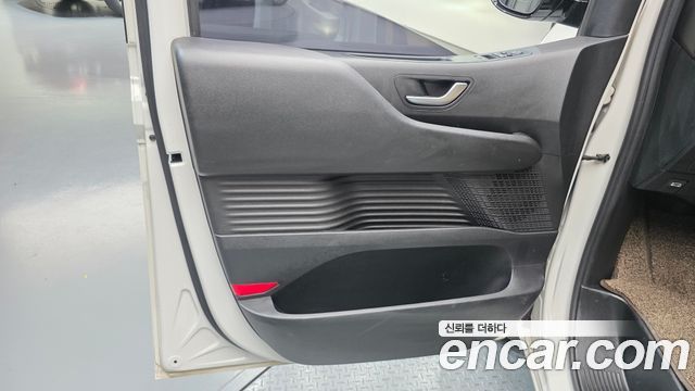 Hyundai Staria Cargo 5-Seater Modern 2022 — фото 24