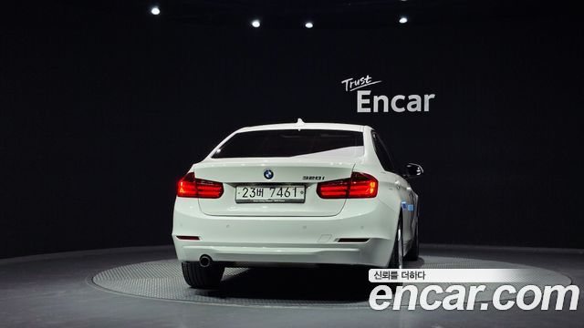 BMW 3 Series (F30) 320i 2015 — фото 4