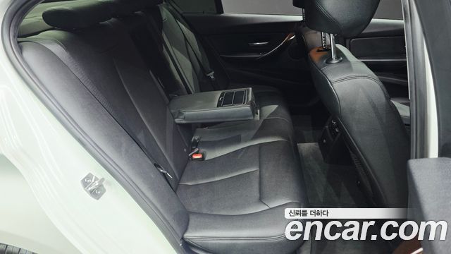 BMW 3 Series (F30) 320i 2015 — фото 16