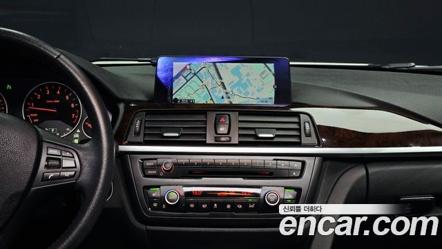 BMW 3 Series (F30) 320i 2015 — фото 18