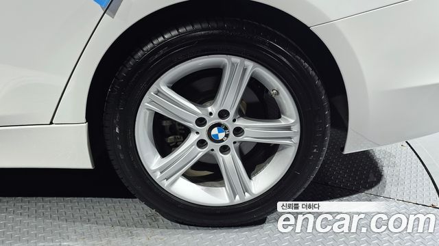 BMW 3 Series (F30) 320i 2015 — фото 27
