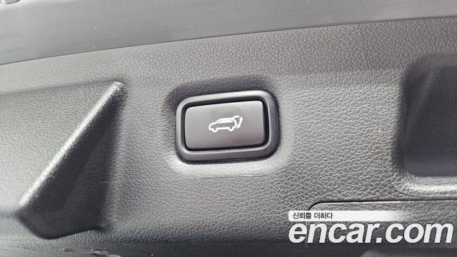 Hyundai Santa Fe Diesel 2.2 2WD Exclusive 2023 — фото 34