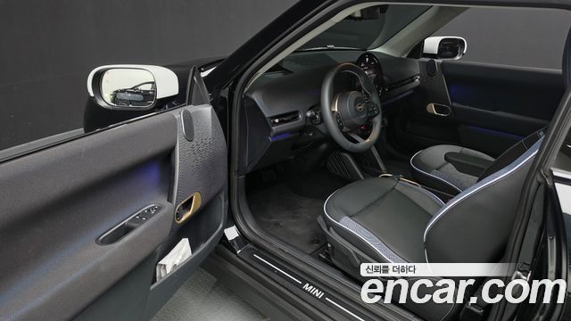 MINI Cooper Electric (IV) SE Classic 2024 — фото 10