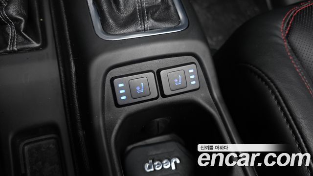 Jeep Wrangler (JL) 2.0 Rubicon Power Top 4Door 2025 — фото 16