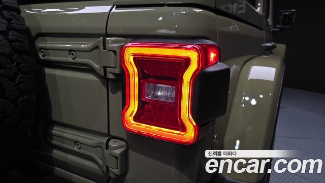Jeep Wrangler (JL) 2.0 Rubicon Power Top 4Door 2025 — фото 23