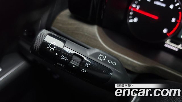 Kia Sorento (IV) Diesel 2.2 2WD Prestige 2023 — фото 32